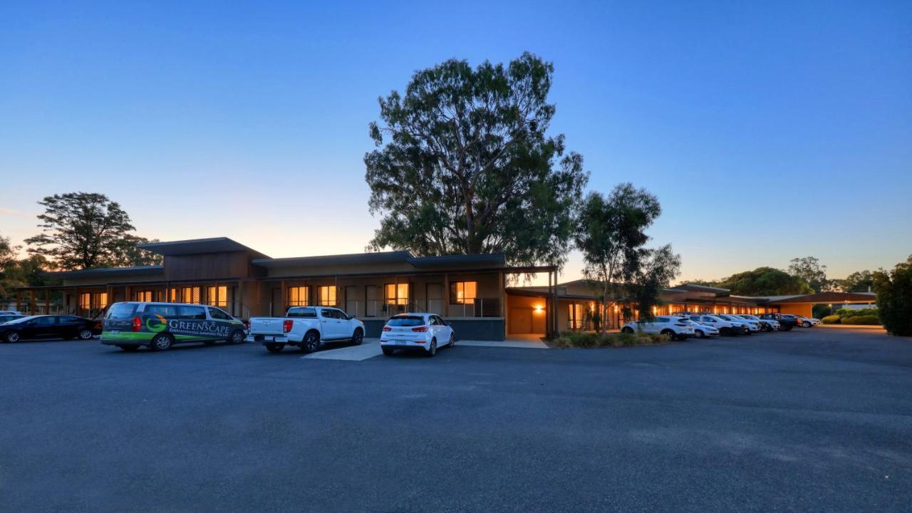 New Crossing Place Motel Seymour Exteriör bild